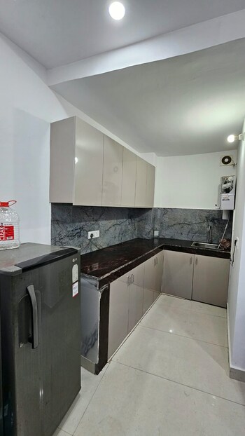 1 BHK House for Rent in Freedom Fighters Enclave, Delhi