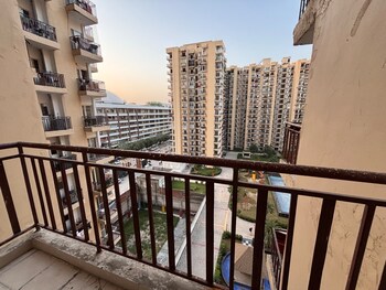 Aims Golf Avenue I