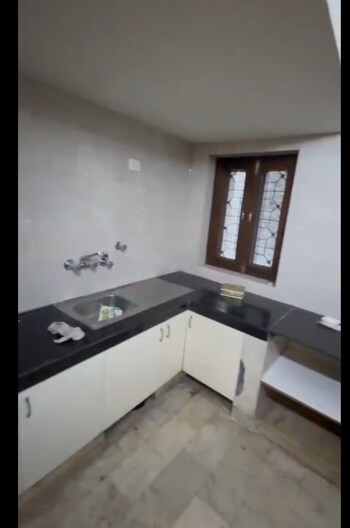 3 BHK Builder Floor for Sale in Kailash Colony, Delhi