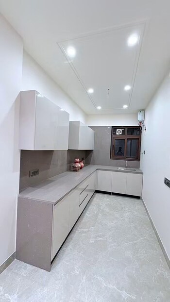2 BHK Builder Floor for Rent in Sector 14, Gurgaon