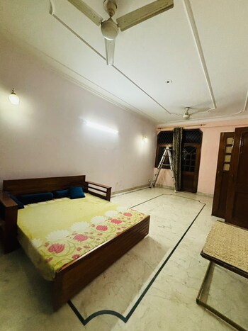 1.5 BHK House for Rent in Dlf Phase ii, Gurgaon