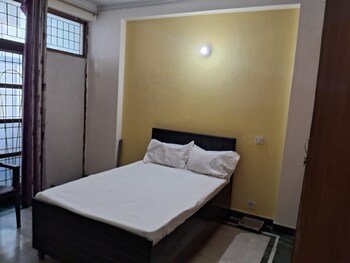 3 BHK House for Rent in Sector 49, Gurgaon