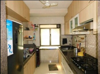 2 BHK Flat for Sale in Amboli, Mumbai