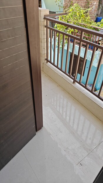 2 BHK Builder Floor for Rent in Rajpur Khurd Extension, Delhi