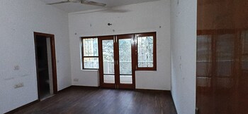 2 BHK Builder Floor for Rent in Lajpat Nagar, Delhi