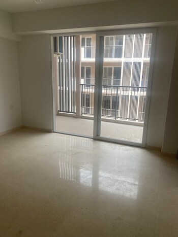 DLF Gardencity Enclave