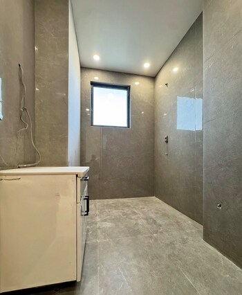3 BHK Builder Floor for Sale in New Industrial Township 2, Faridabad
