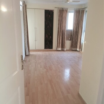 Vipul Greens