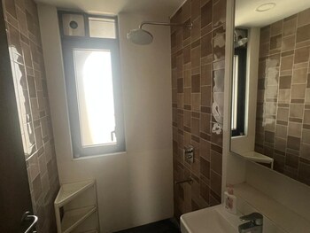2 BHK Flat for Rent in Lower Parel, Mumbai