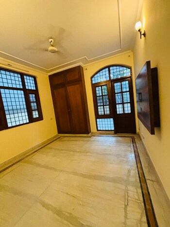 3 BHK House for Rent in Dlf Phase I, Gurgaon