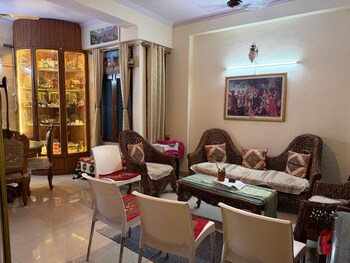 2 BHK Builder Floor for Rent in Mehrauli, Delhi