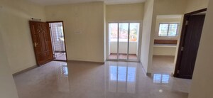 Room in 3 BHK Apartment at Sembakkam – for Sale