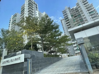 Godrej Summit
