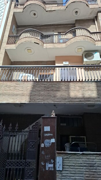 6+ BHK House for Sale in Pitampura, Delhi