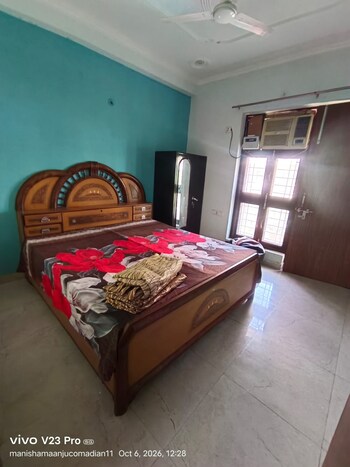 2 BHK Builder Floor for Rent in Sector 52, Gurgaon