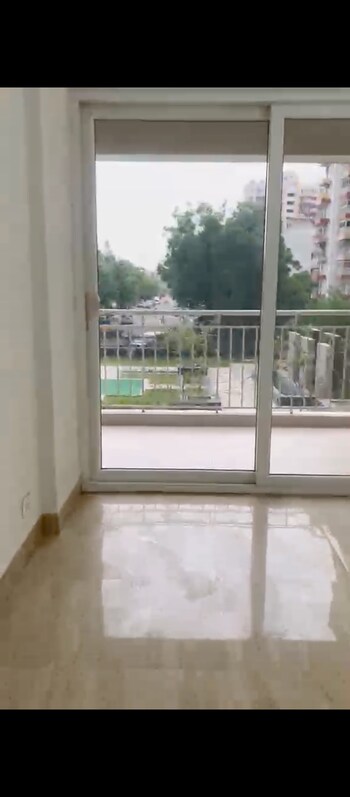 3 BHK Flat for Sale in Sector 77, Faridabad