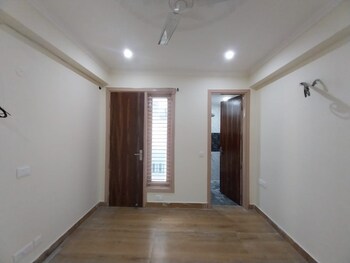 1 BHK Builder Floor for Rent in Chattarpur, Delhi