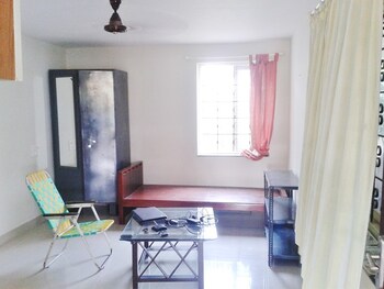 1 RK House for Rent in Sector 14, Gurgaon