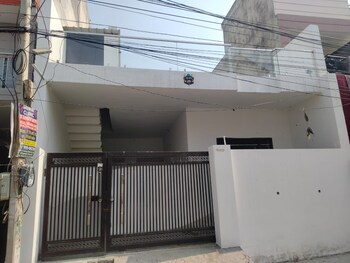2 BHK Flat for Rent in Model Gram, Ludhiana