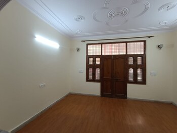3 BHK House for Rent in Sector 14, Gurgaon