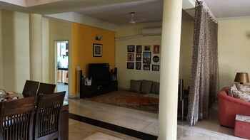 3 BHK House for Rent in Nirvana Country, Gurgaon