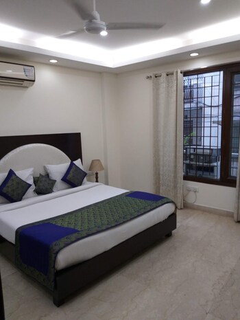 3 BHK Builder Floor for Rent in Greater Kailash I, Delhi