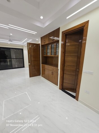 3 BHK Builder Floor for Rent in Sector 57, Gurgaon