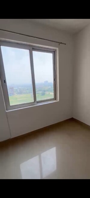 Room in 2 BHK Apartment at Alphacorp Gurgaon One 84, Sector 84 – for Rent