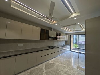 Pioneer Araya