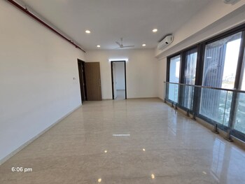 Adani Ten BKC