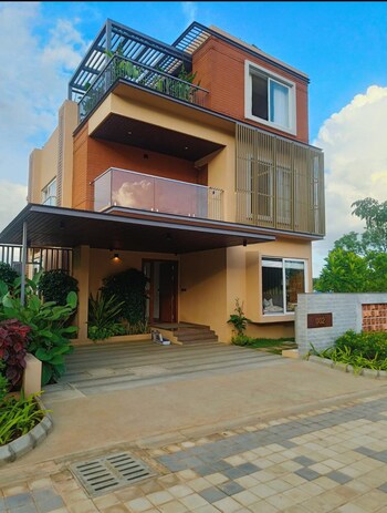 Urbanrise Paradise On Earth