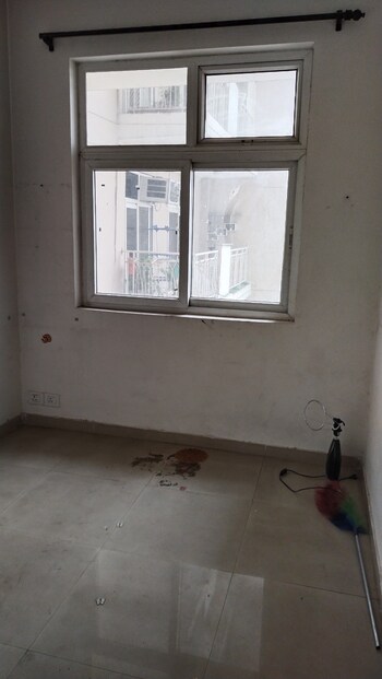 Gaur City 2 - 11th Avenue