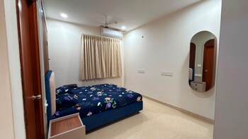 Aparna Luxor Park