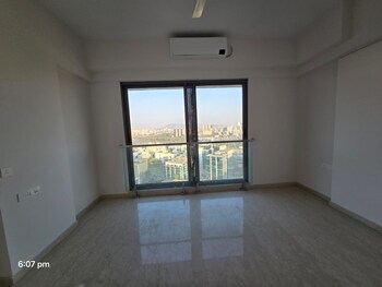 Adani Ten BKC