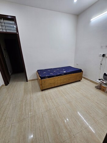1 BHK Builder Floor for Rent in Sector 54, Gurgaon
