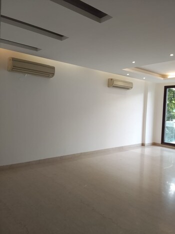 4 BHK Builder Floor for Rent in Safdarjung Enclave, Delhi