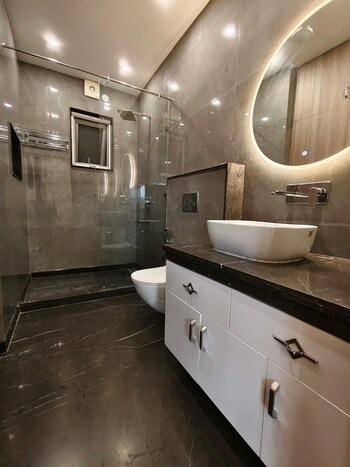3 BHK Builder Floor for Rent in Defence Colony, Delhi