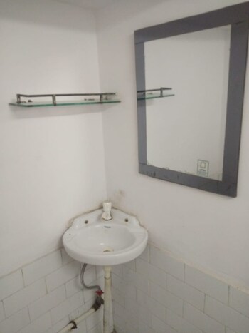 RWA Apartments Sector 27