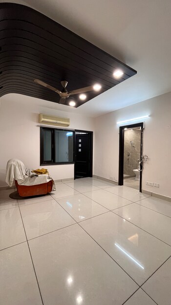 3.5 BHK Builder Floor for Sale in Kailash Colony, Delhi