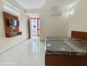 3 BHK Villa for Sale in Chittaranjan Park, Delhi