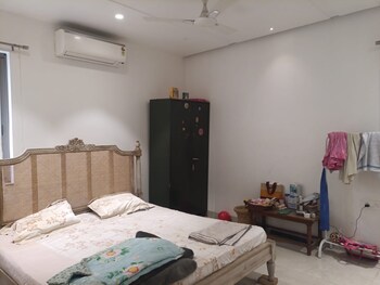 4 BHK Villa for Rent in Madhapur, Hyderabad
