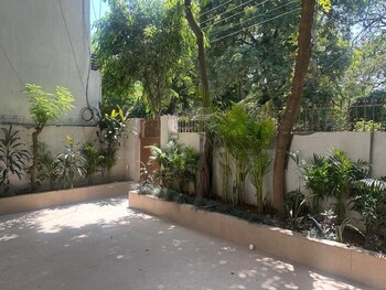4 BHK Builder Floor for Rent in Panchsheel Park, Delhi