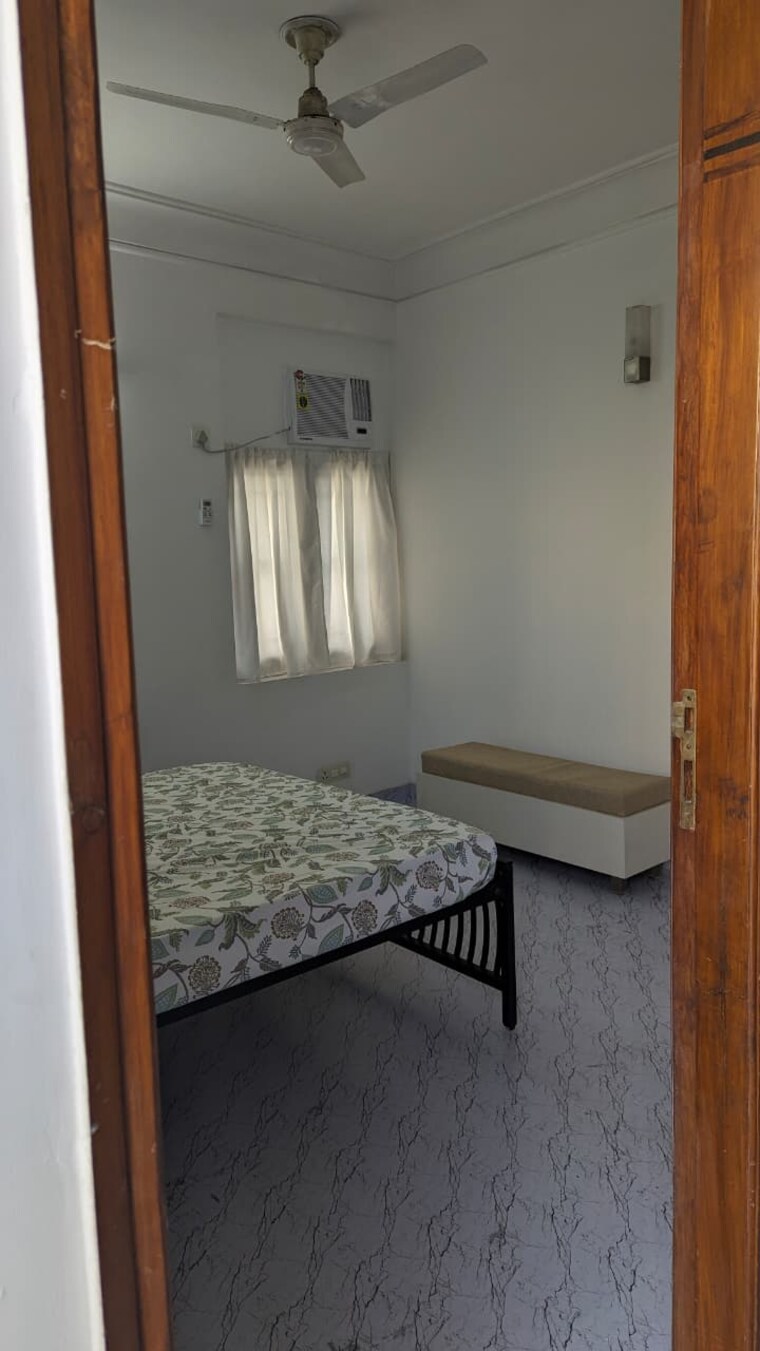 Bedroom, omaxe-nri-city-plots 1 Bedroom 700 Sq.Ft. Apartment In Omega Ii Greater Noida Greater Noida 10748971