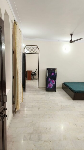 1 BHK Builder Floor for Sale in Janakpuri, Delhi