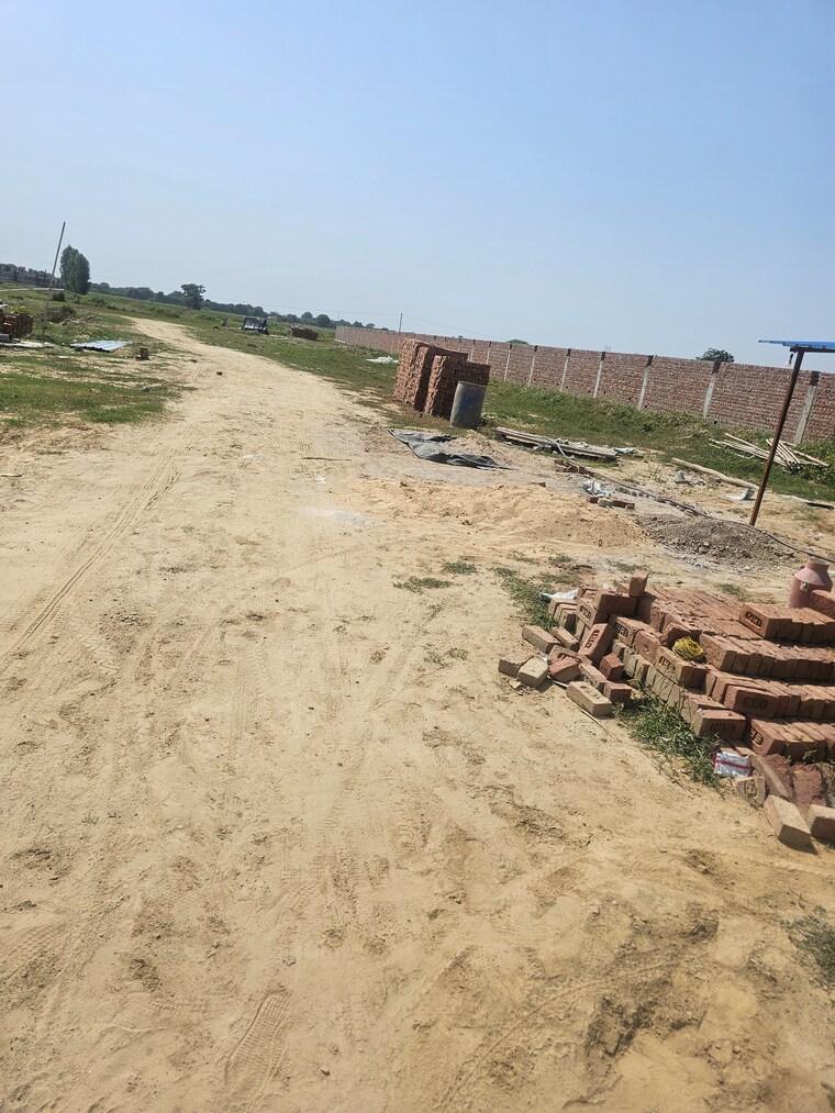 undefined, mathura cantonment  100 Sq.Yd. Plot In Mathura Cantonment Mathura 10749714