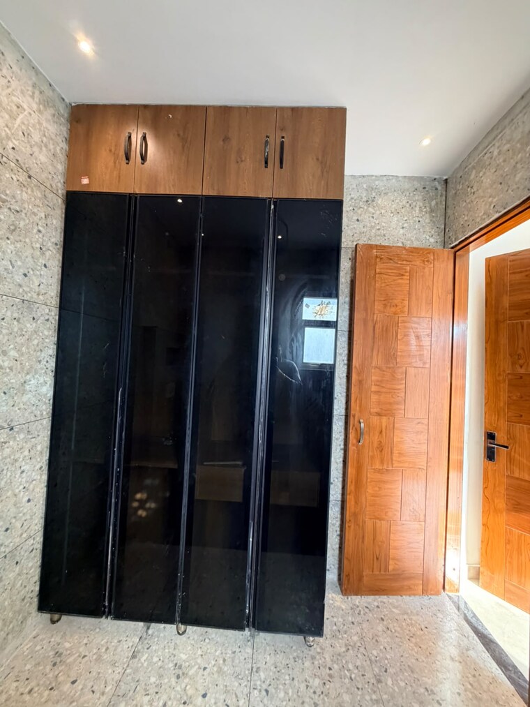 Room, sector 124 3 Bedroom 90 Sq.Yd. Independent House In Sector 124 Mohali 10749778