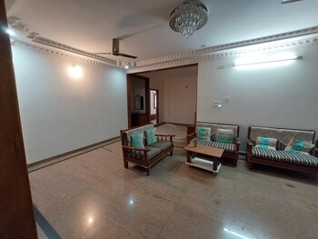 3 BHK House for Rent in Hsr Layout, Bangalore