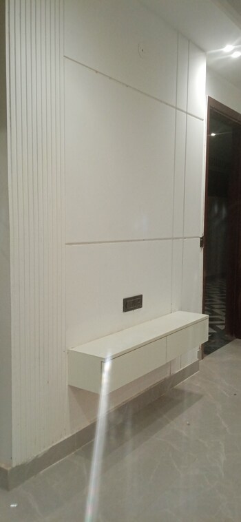 2 BHK Builder Floor for Sale in Mahavir Enclave 1, Delhi