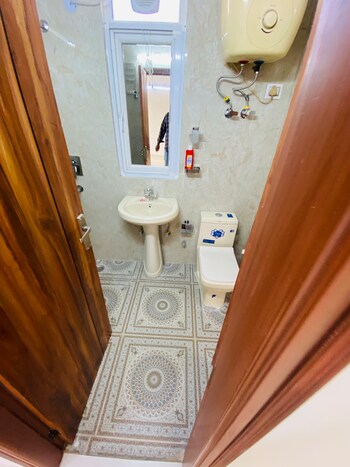 3 BHK Flat for Rent in Sector 3 Dwarka, Delhi