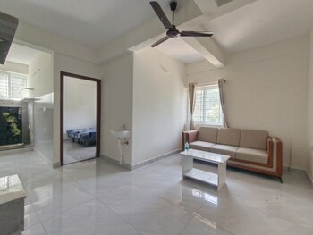 2 BHK Builder Floor for Rent in Harlur, Bangalore
